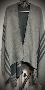 BB Dakota Charcoal/Gray Reversible Shawl
